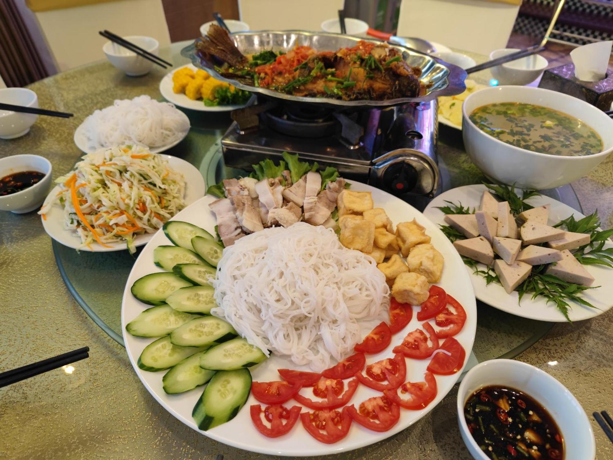 Star Hotel Cat Ba Island Екстер'єр фото